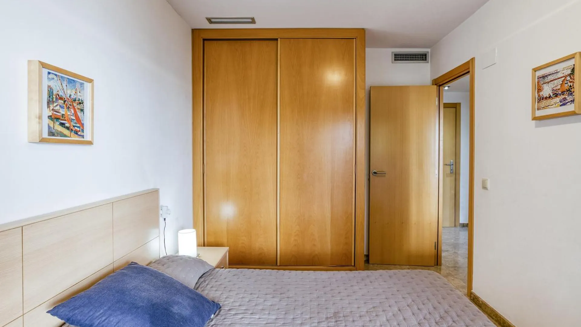 Maritimo Apartment Llanca Spain