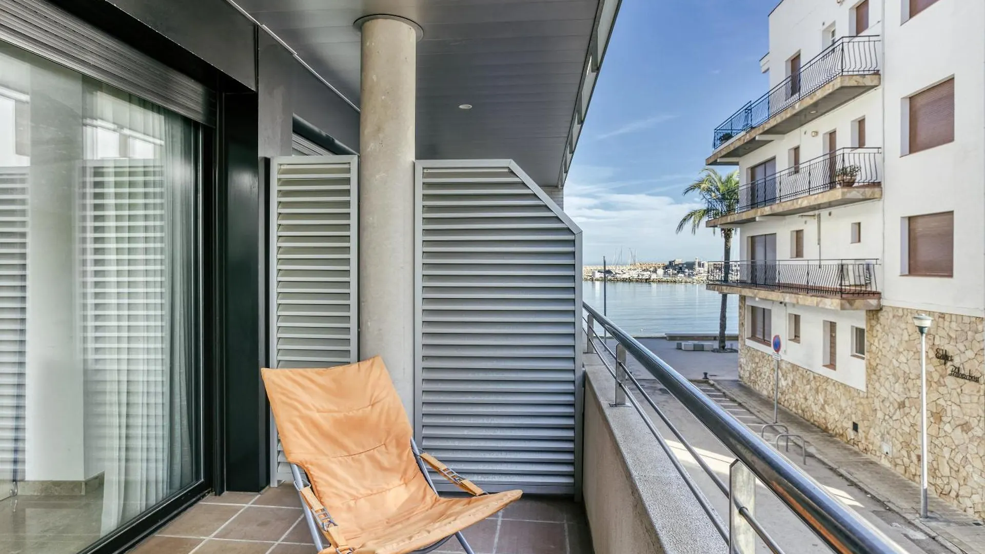 Maritimo Apartment Llanca