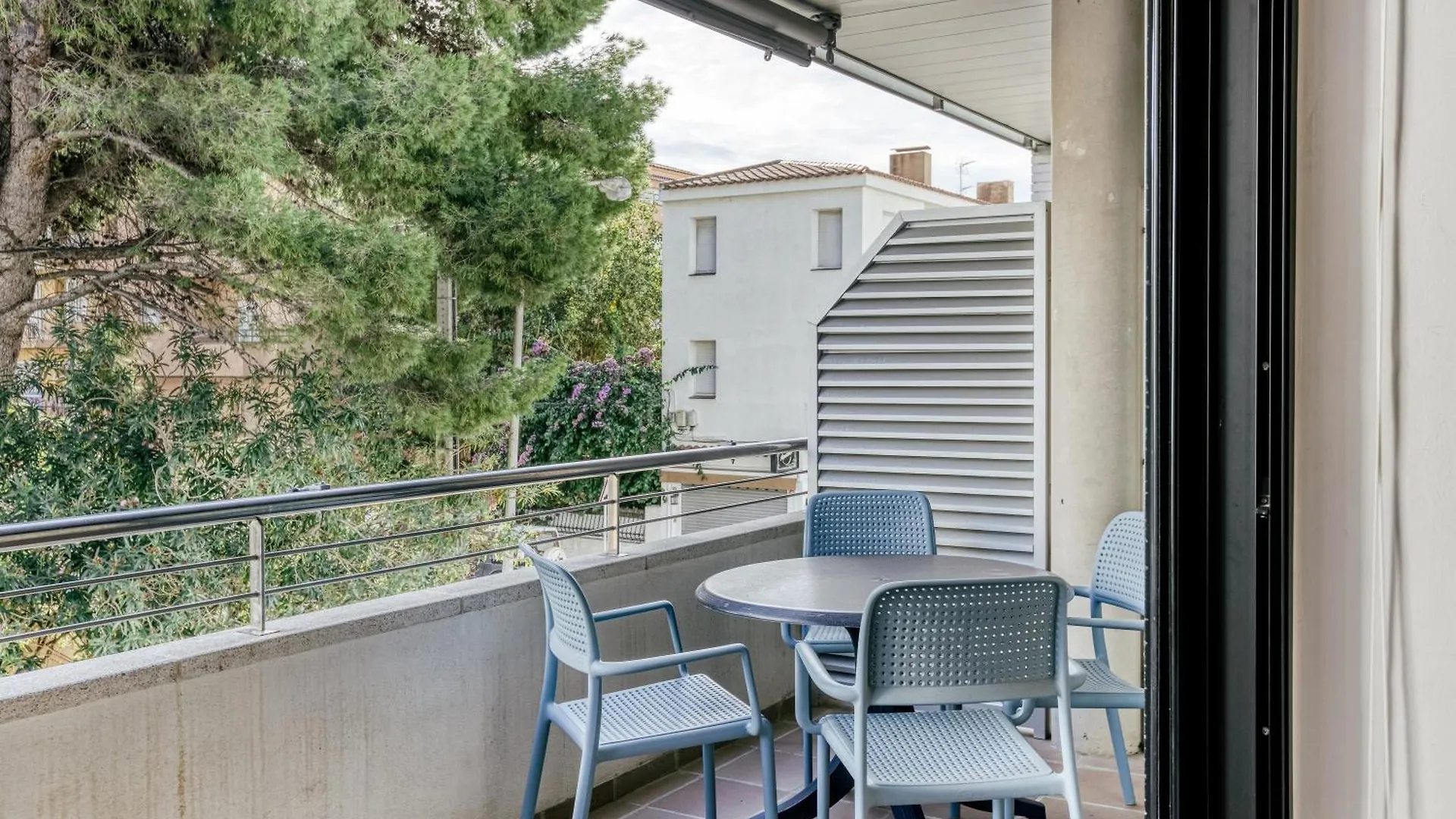 Maritimo Apartment Llanca