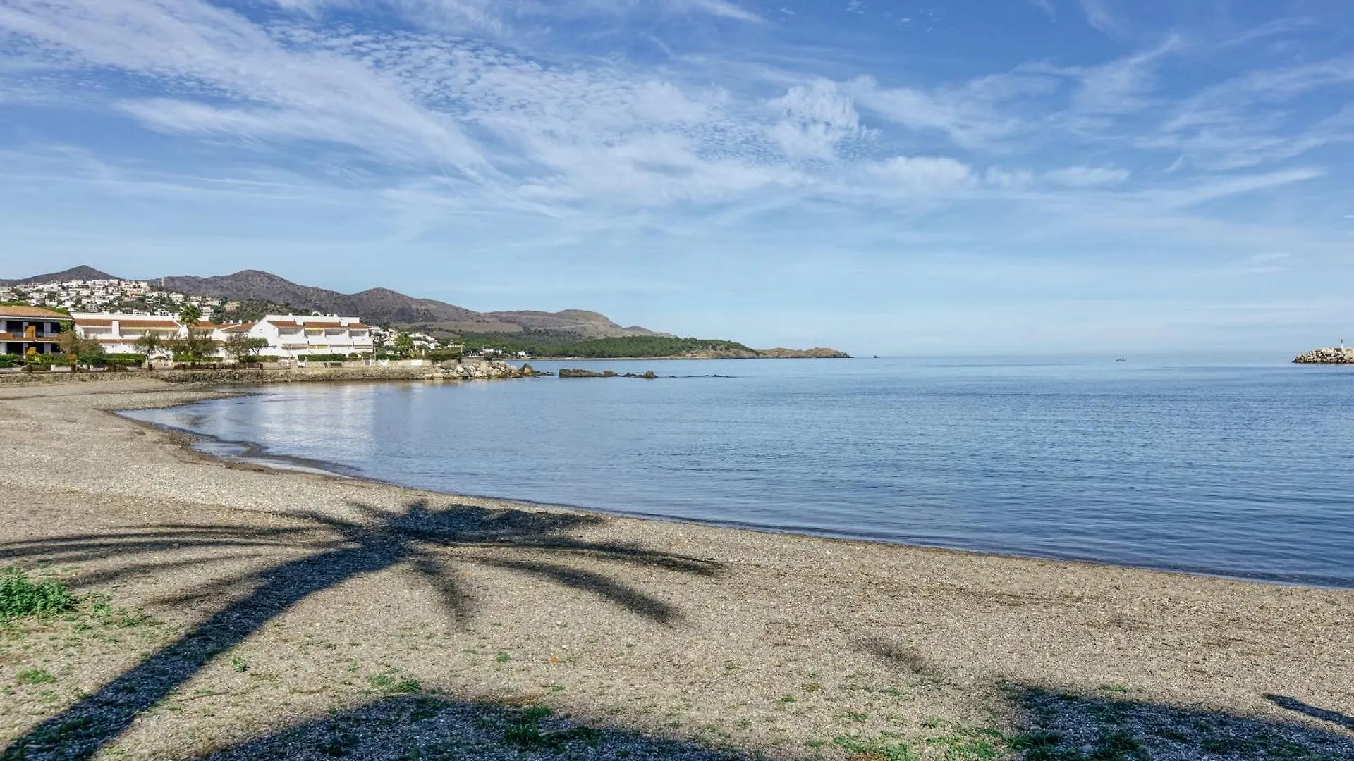 Maritimo Apartment Llanca 0*,  Spain