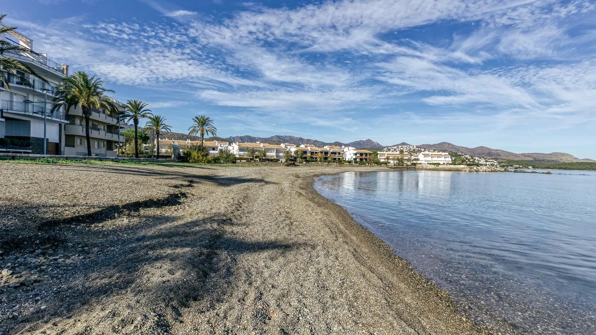 Maritimo Apartment Llanca